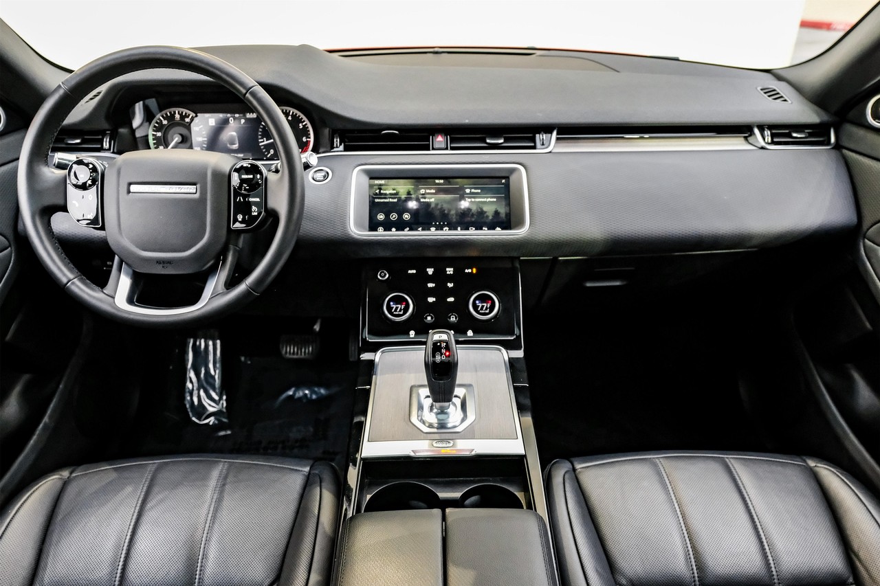 Land Rover Range Rover Evoque Vehicle Main Gallery Image 15