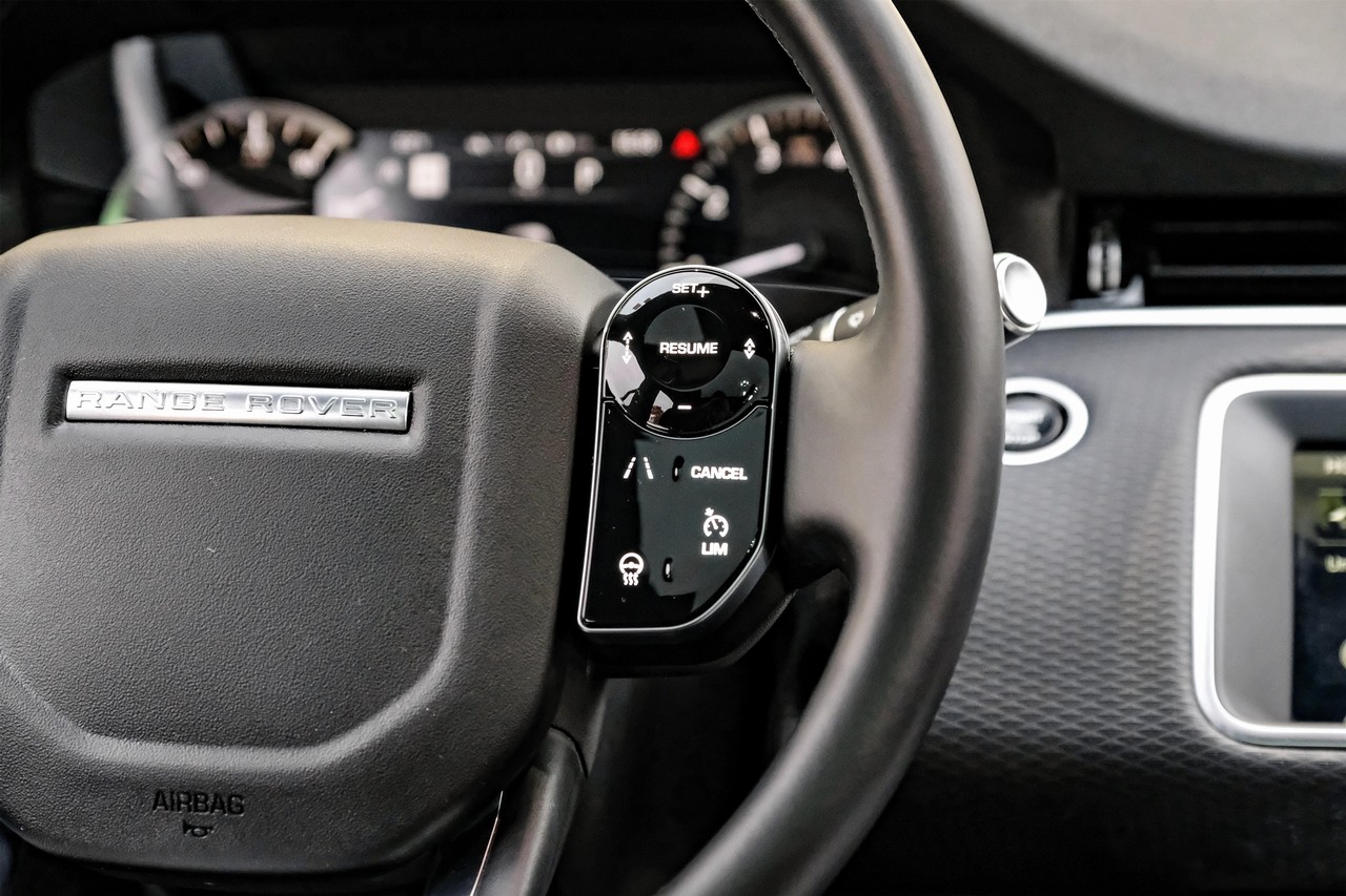 Land Rover Range Rover Evoque Vehicle Main Gallery Image 19