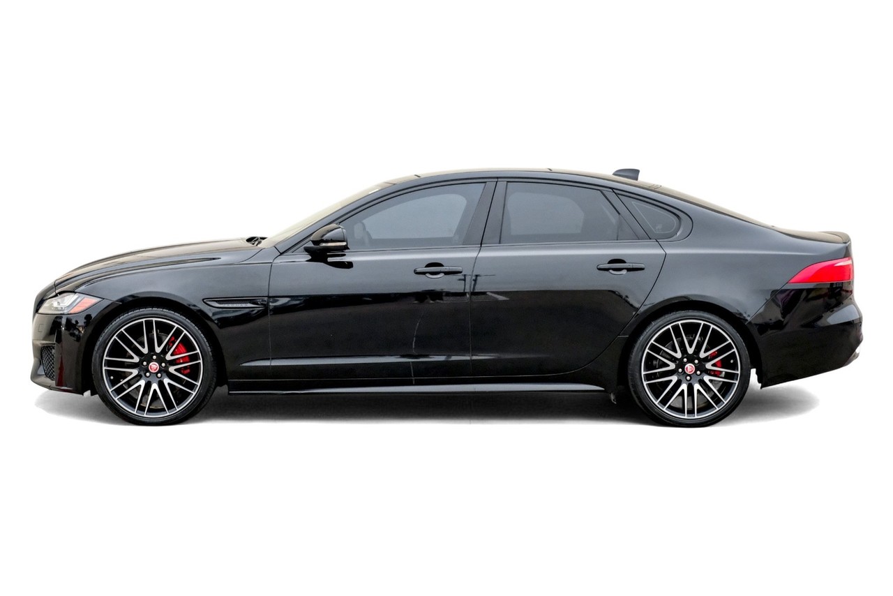 Jaguar XF Vehicle Main Gallery Image 12