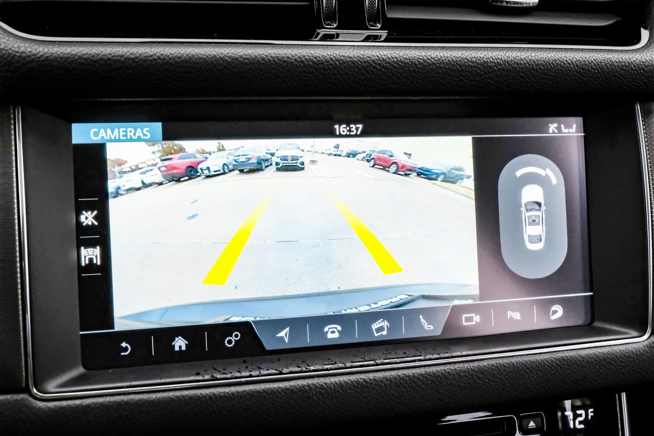 Jaguar XF Vehicle Main Gallery Image 23