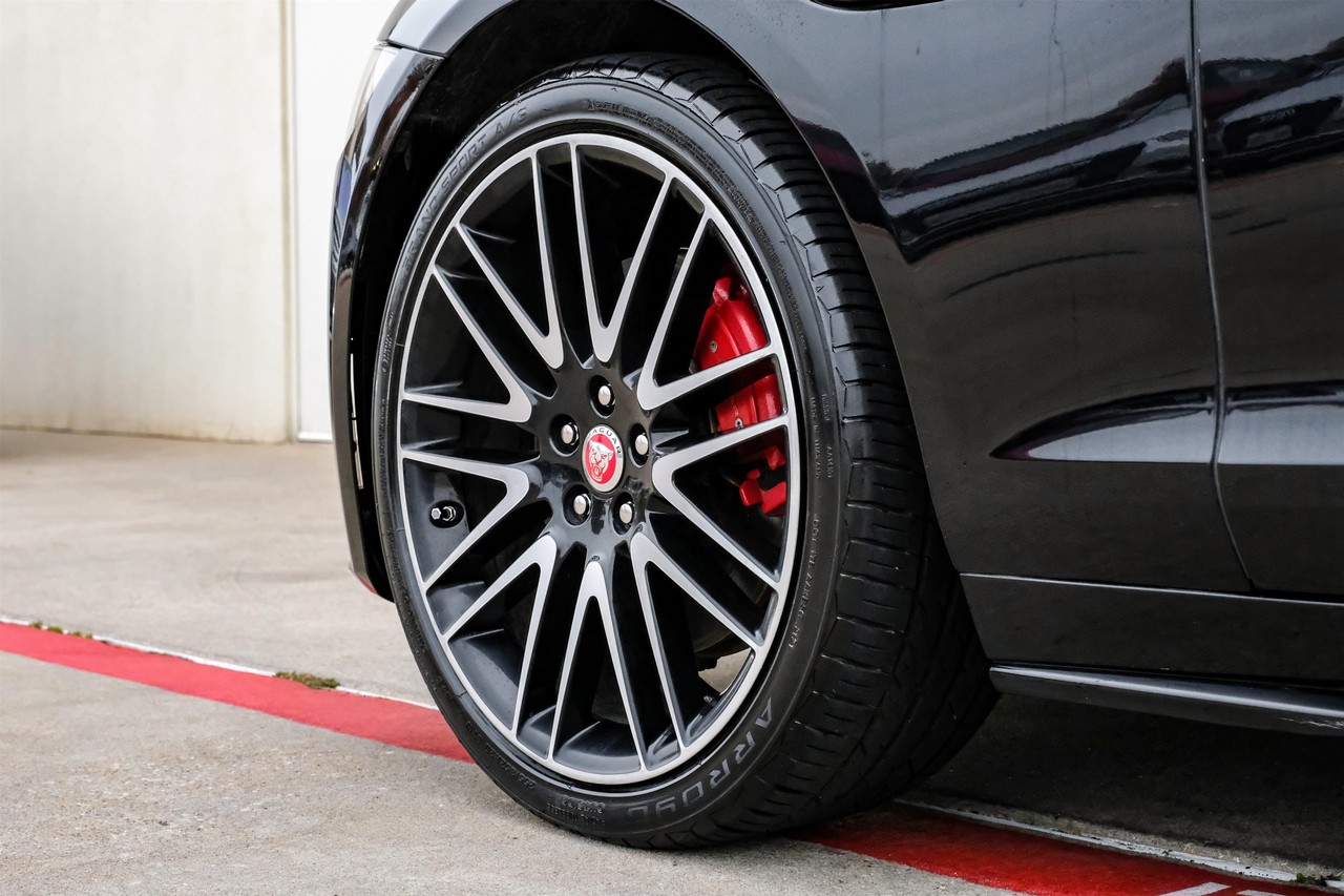 Jaguar XF Vehicle Main Gallery Image 52