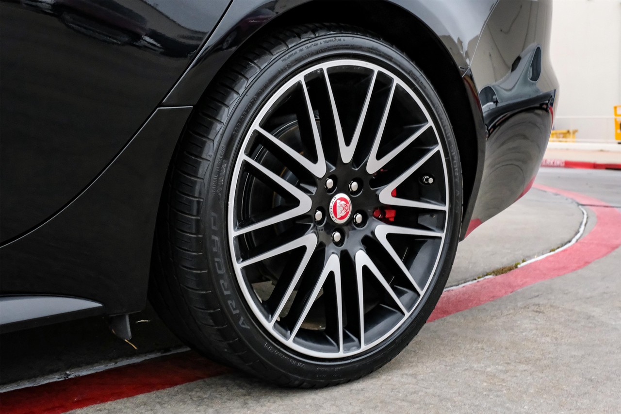 Jaguar XF Vehicle Main Gallery Image 53