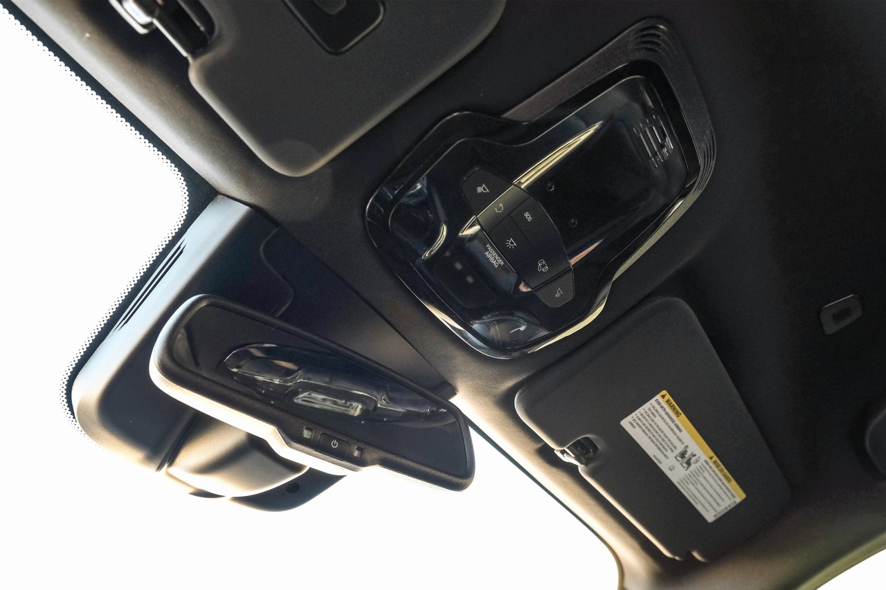 Alfa Romeo Stelvio Vehicle Main Gallery Image 27