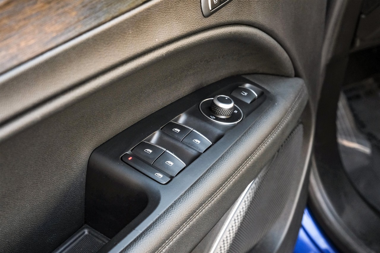 Alfa Romeo Stelvio Vehicle Main Gallery Image 41