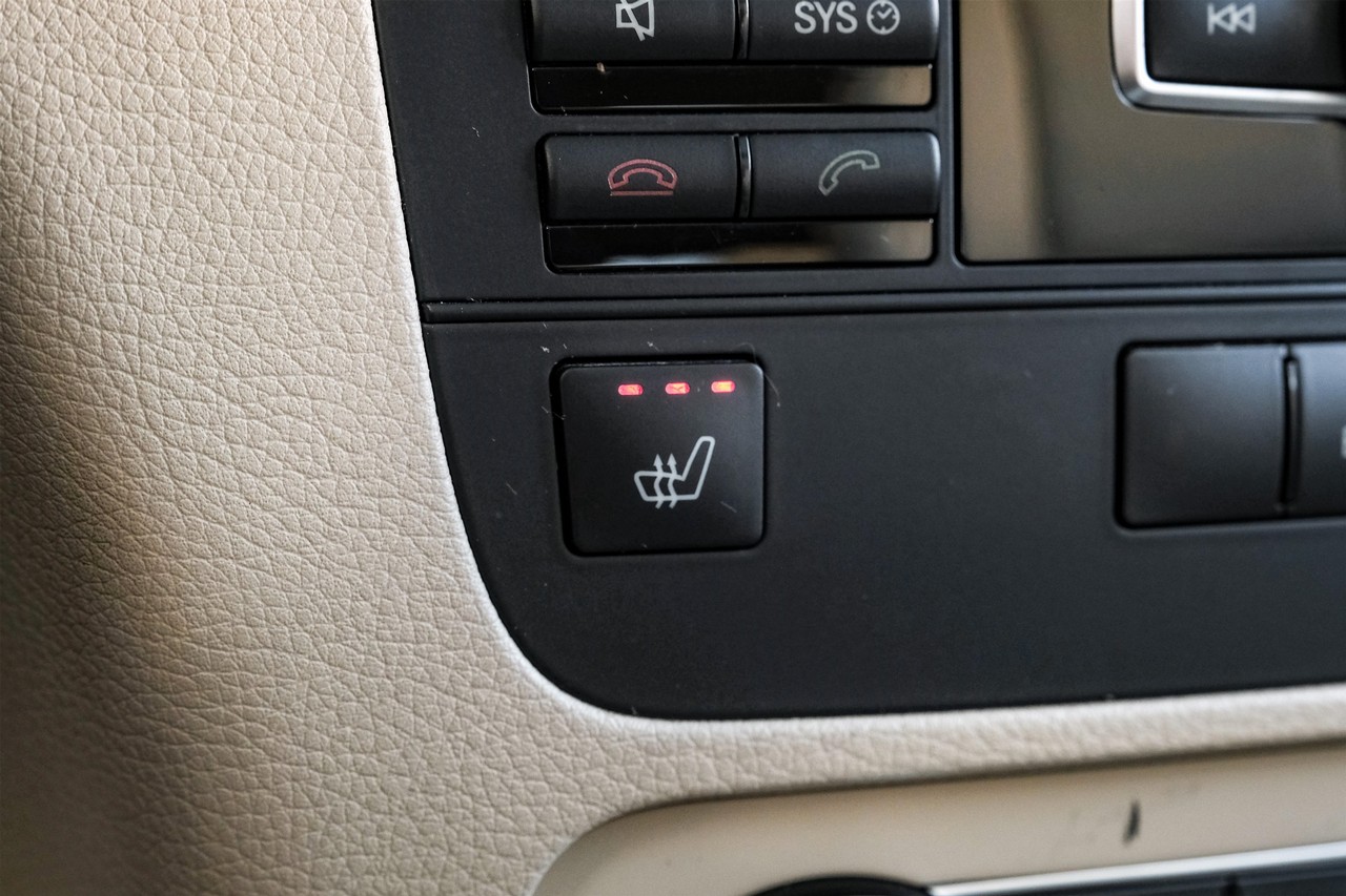 Mercedes-Benz GLK 350 Vehicle Main Gallery Image 28