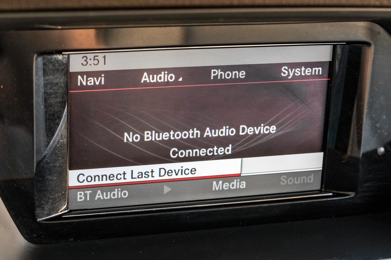 Mercedes-Benz GLK 350 Vehicle Main Gallery Image 30