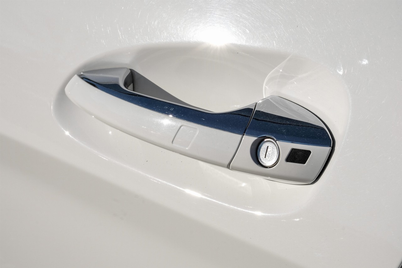 Mercedes-Benz GLK 350 Vehicle Main Gallery Image 40