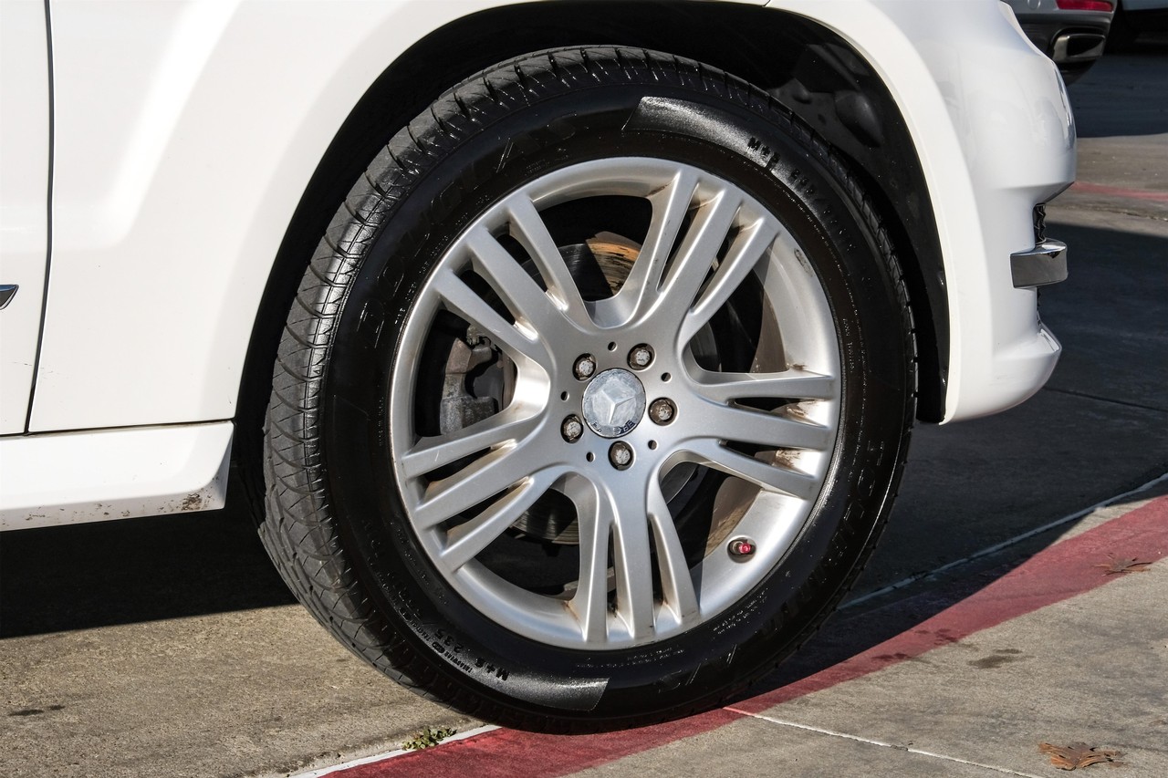 Mercedes-Benz GLK 350 Vehicle Main Gallery Image 54