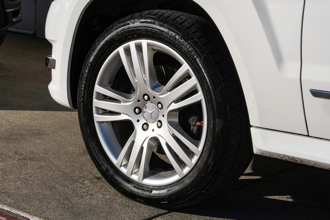 Mercedes-Benz GLK 350 Vehicle Main Gallery Image 55