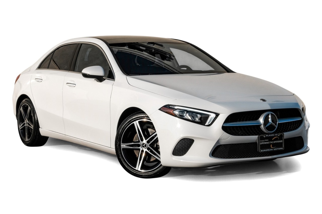 Mercedes-Benz A 220 Vehicle Main Gallery Image 07