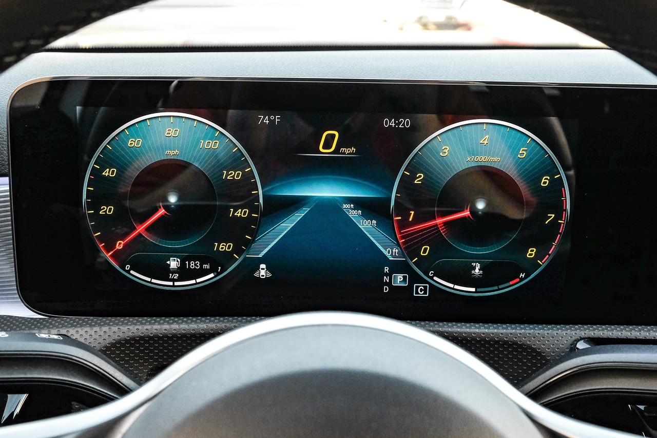 Mercedes-Benz A 220 Vehicle Main Gallery Image 20