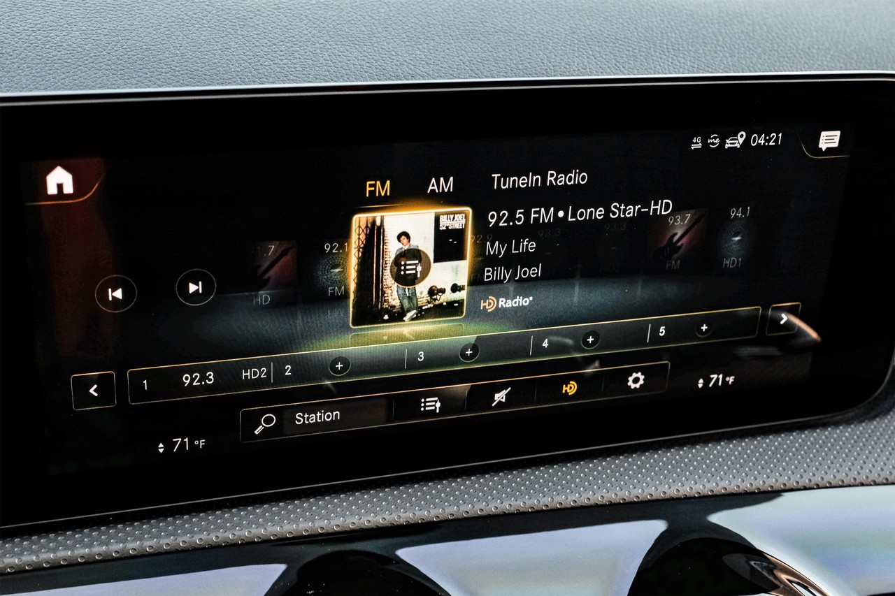 Mercedes-Benz A 220 Vehicle Main Gallery Image 31