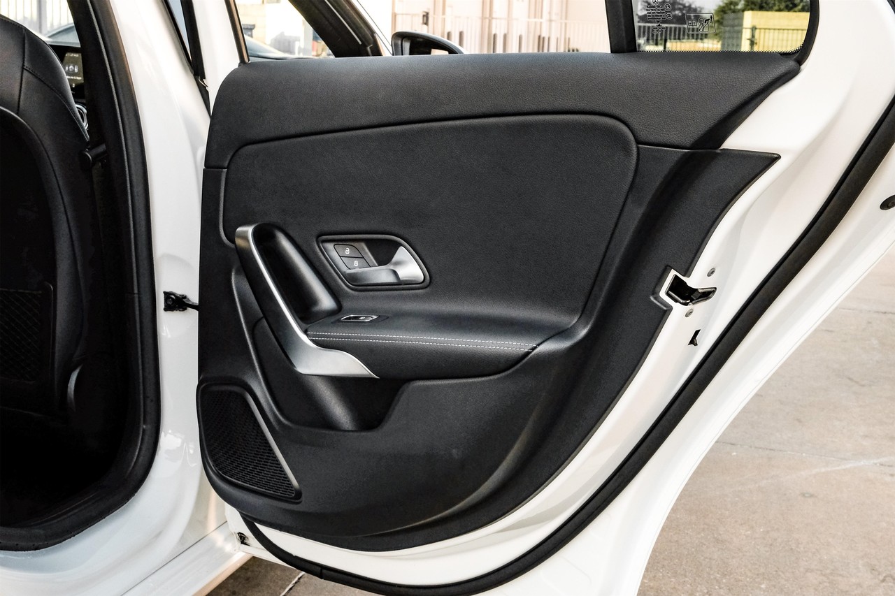 Mercedes-Benz A 220 Vehicle Main Gallery Image 49