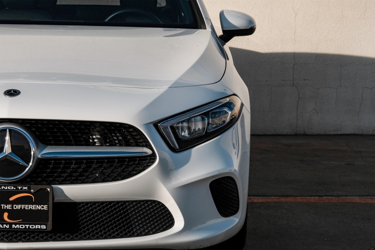 Mercedes-Benz A 220 Vehicle Main Gallery Image 50