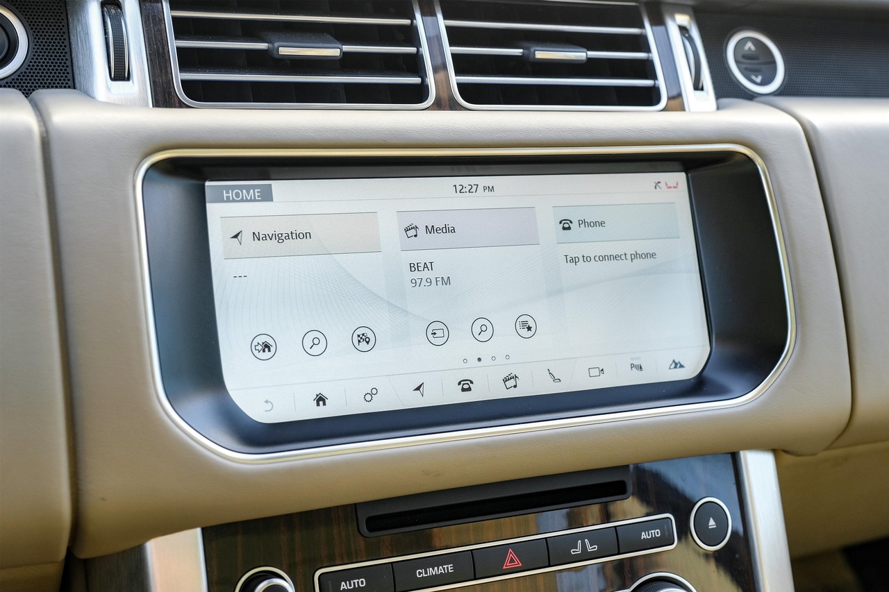 Land Rover Range Rover Vehicle Main Gallery Image 28