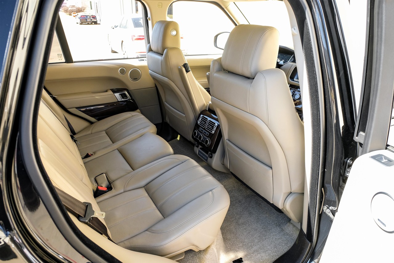 Land Rover Range Rover Vehicle Main Gallery Image 35