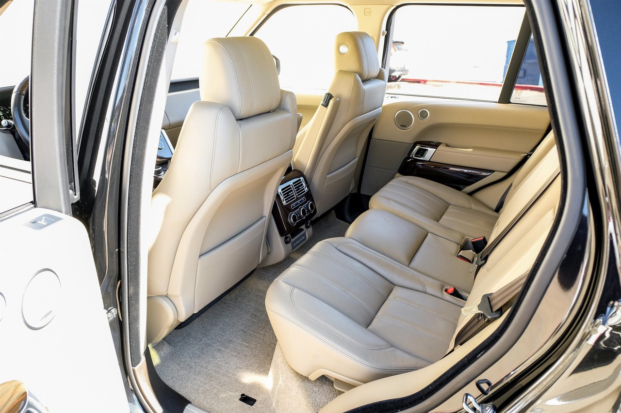 Land Rover Range Rover Vehicle Main Gallery Image 36