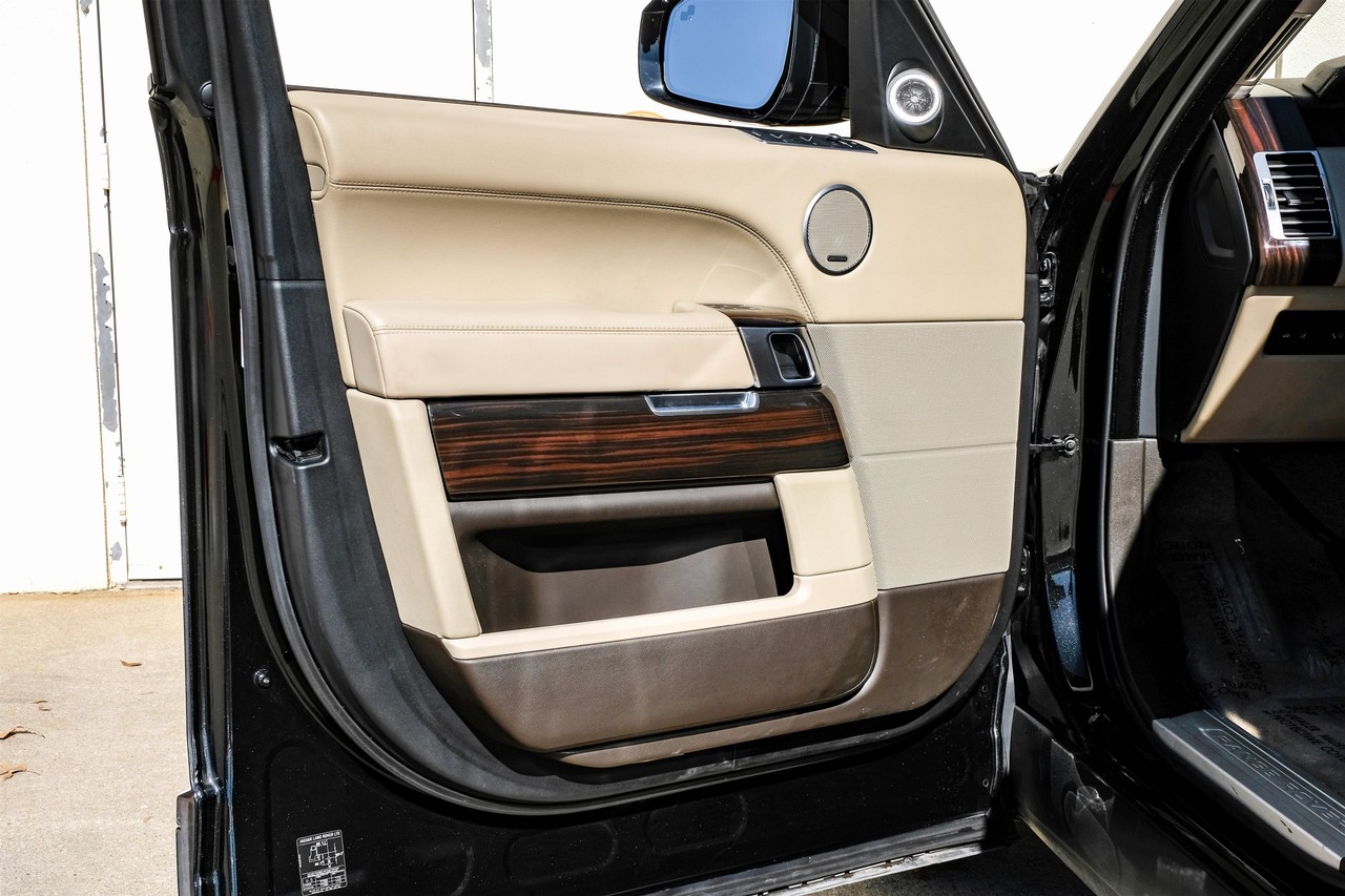 Land Rover Range Rover Vehicle Main Gallery Image 40