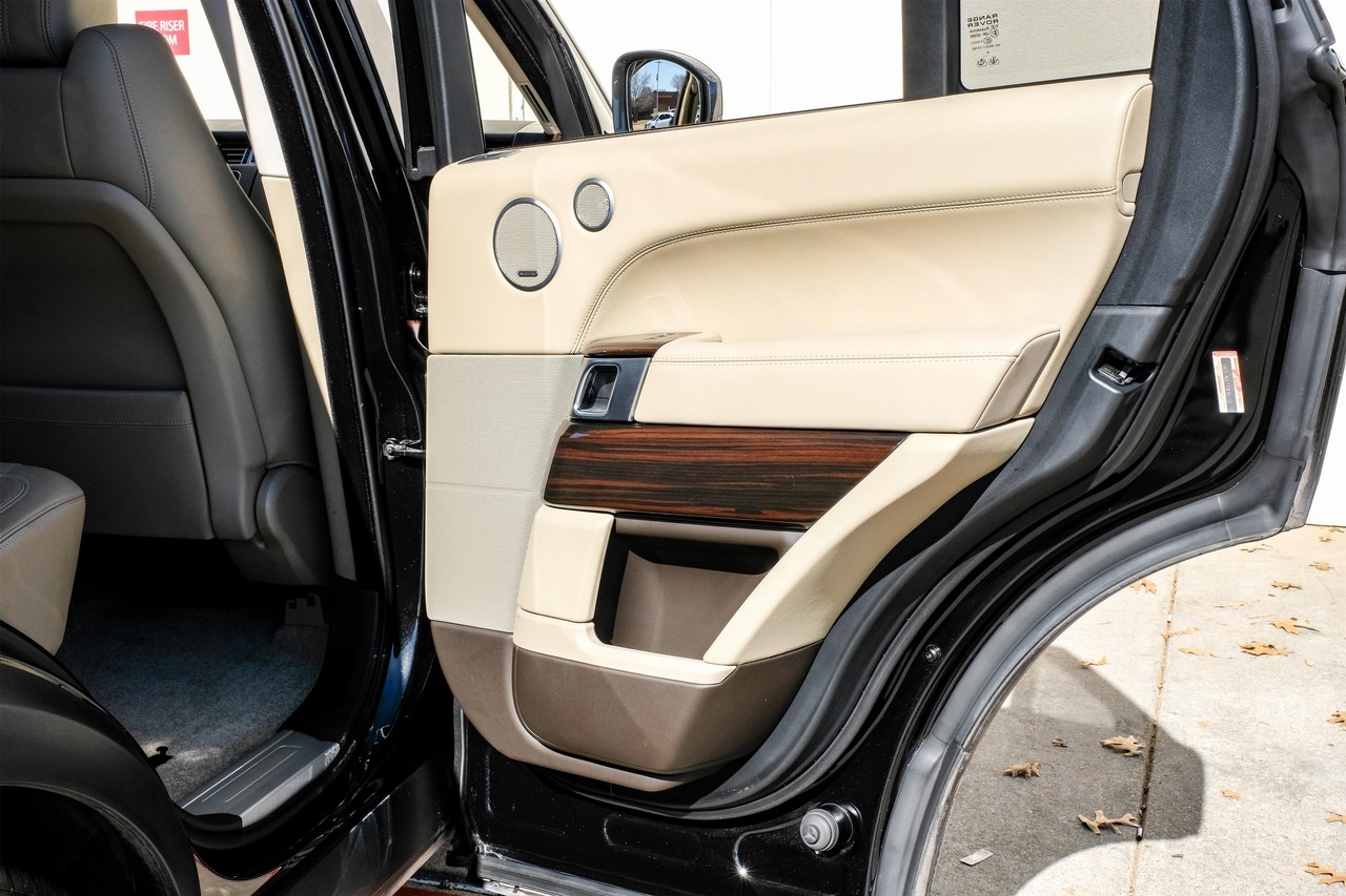 Land Rover Range Rover Vehicle Main Gallery Image 45