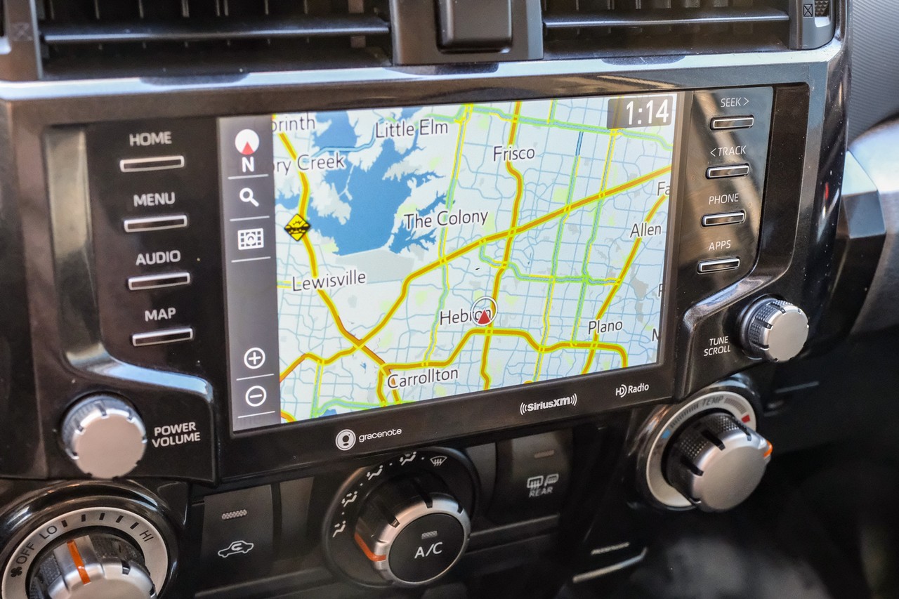 Toyota 4Runner Vehicle Main Gallery Image 21