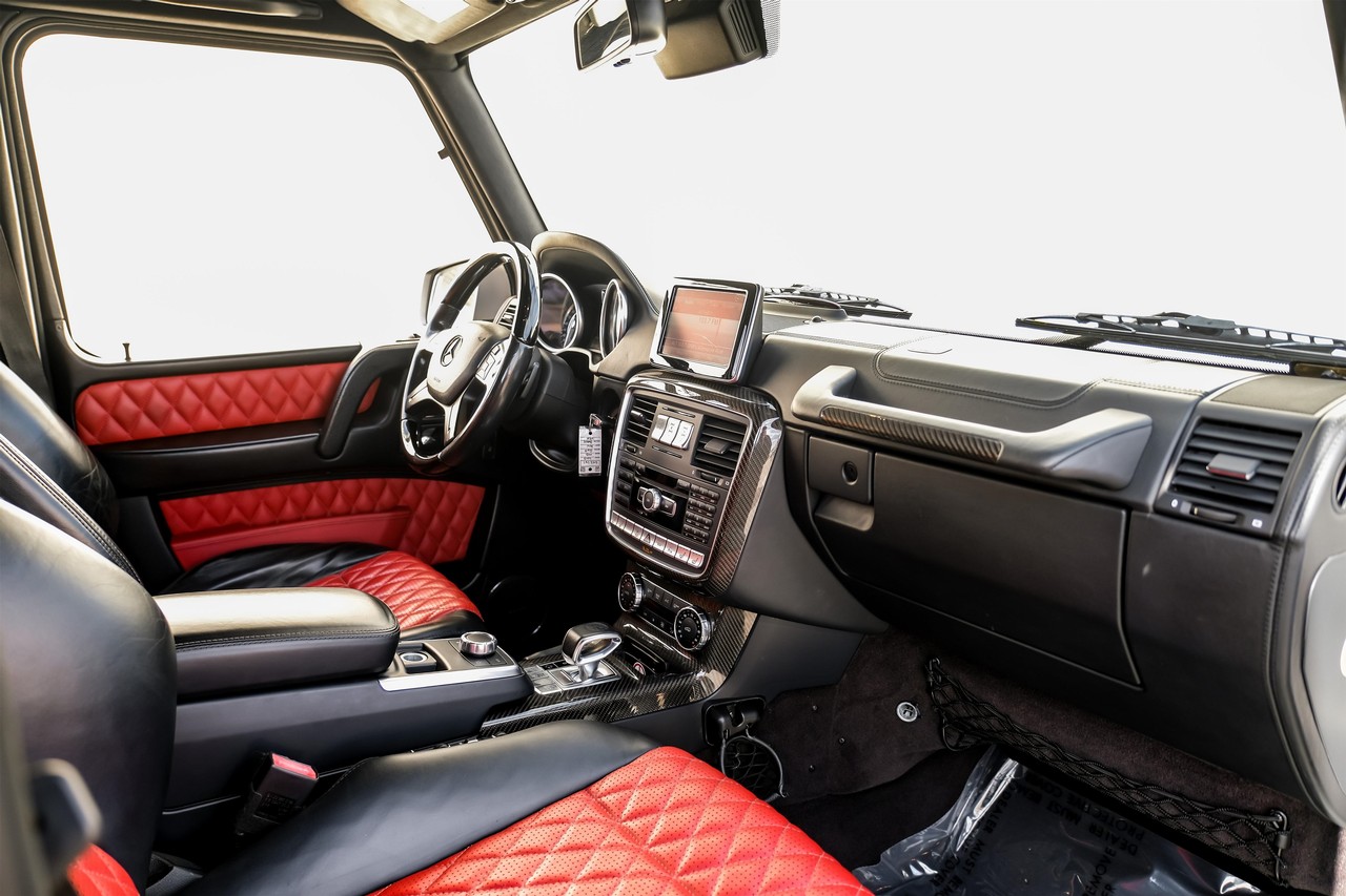 Mercedes-Benz G 63 AMG Vehicle Main Gallery Image 13