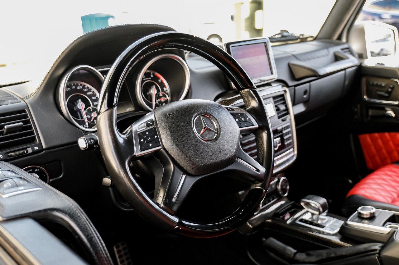 Mercedes-Benz G 63 AMG Vehicle Main Gallery Image 15