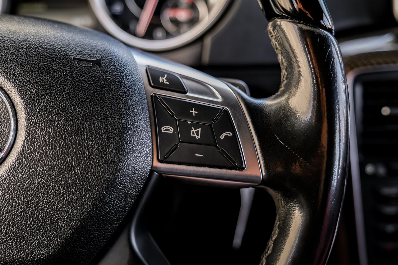 Mercedes-Benz G 63 AMG Vehicle Main Gallery Image 18