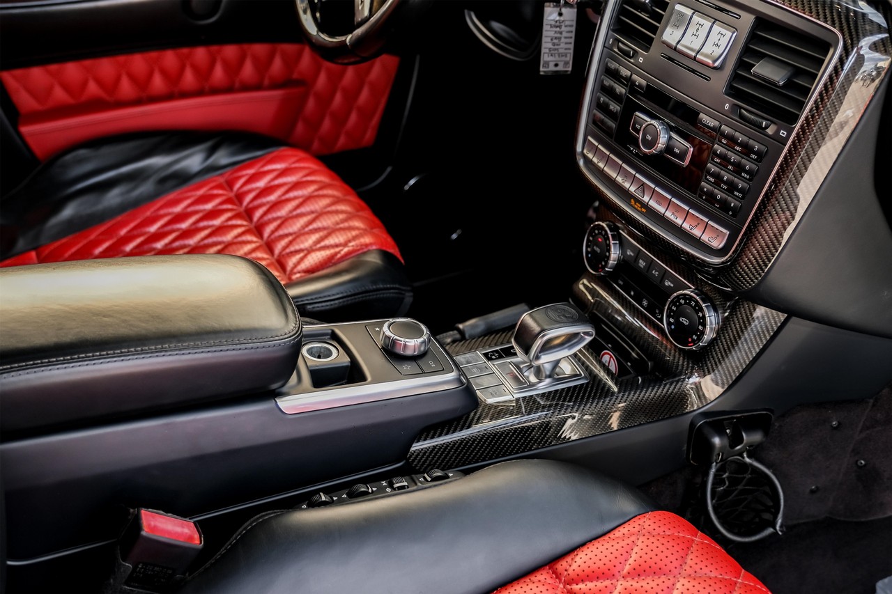 Mercedes-Benz G 63 AMG Vehicle Main Gallery Image 23