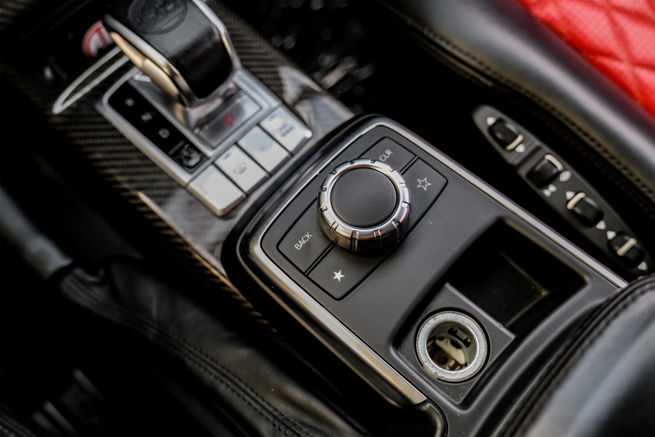 Mercedes-Benz G 63 AMG Vehicle Main Gallery Image 26