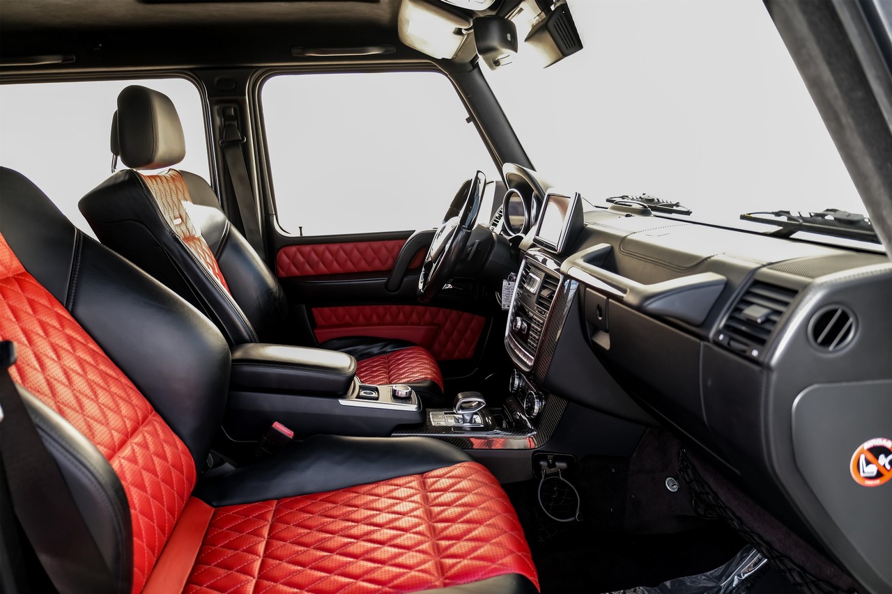 Mercedes-Benz G 63 AMG Vehicle Main Gallery Image 33