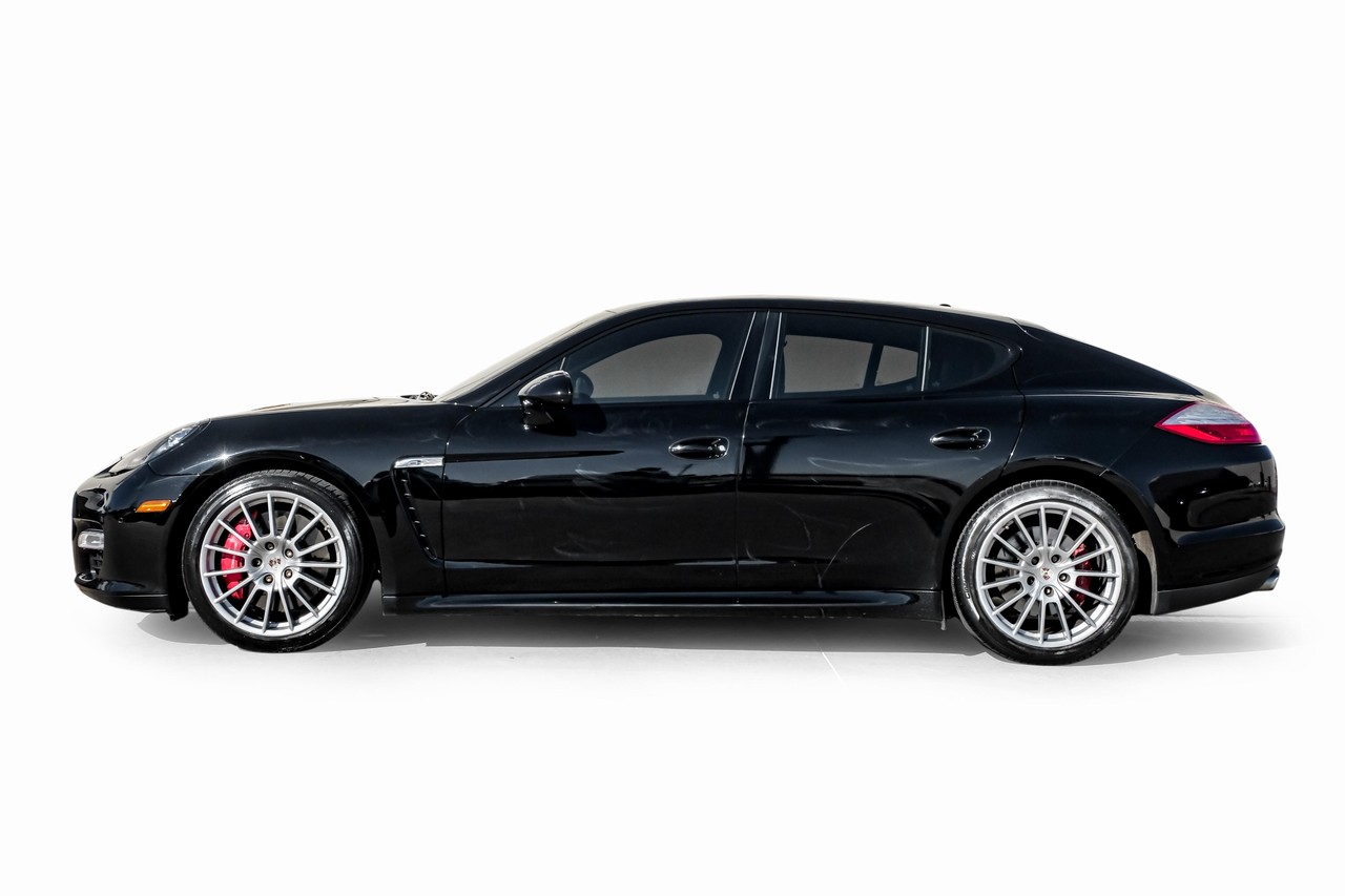 Porsche Panamera Vehicle Main Gallery Image 12