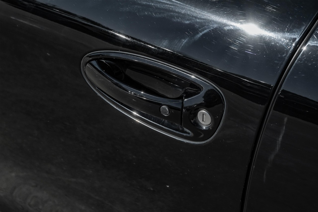 Porsche Panamera Vehicle Main Gallery Image 51