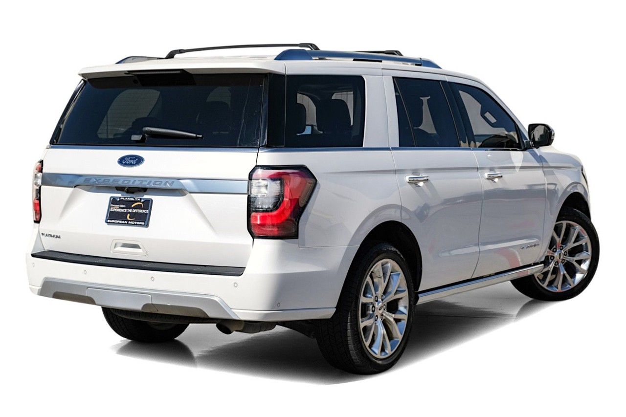 Ford Expedition Vehicle Main Gallery Image 09