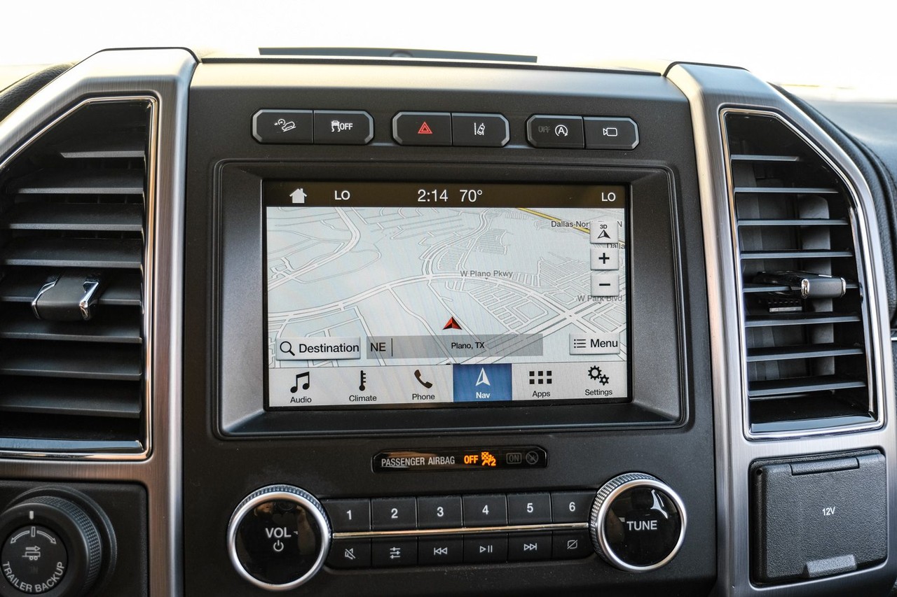 Ford Expedition Vehicle Main Gallery Image 22