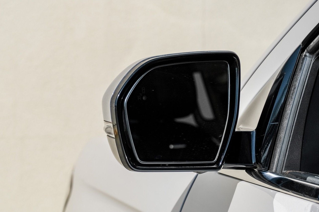 Ford Expedition Vehicle Main Gallery Image 43