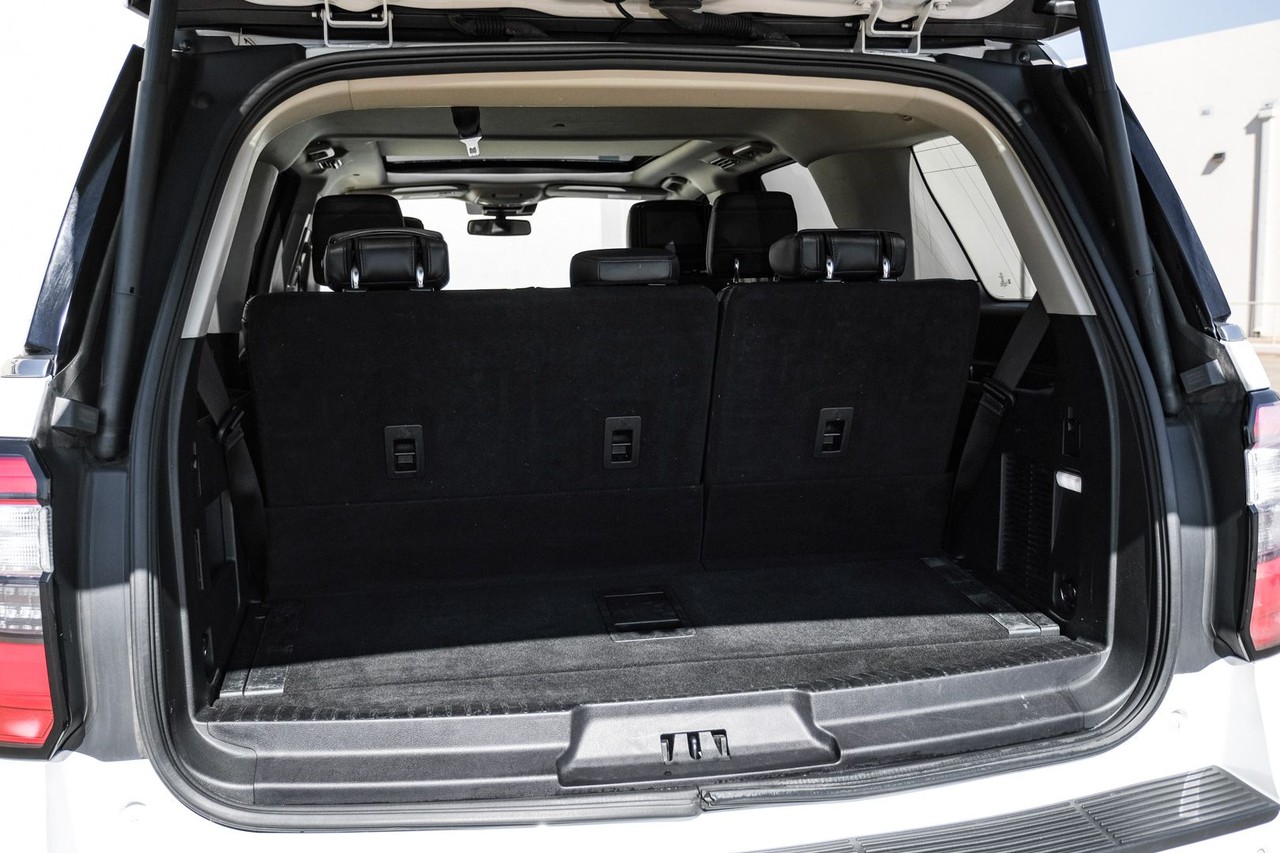 Ford Expedition Vehicle Main Gallery Image 52