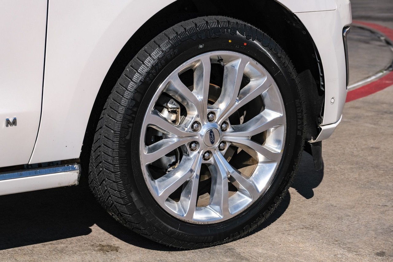 Ford Expedition Vehicle Main Gallery Image 55