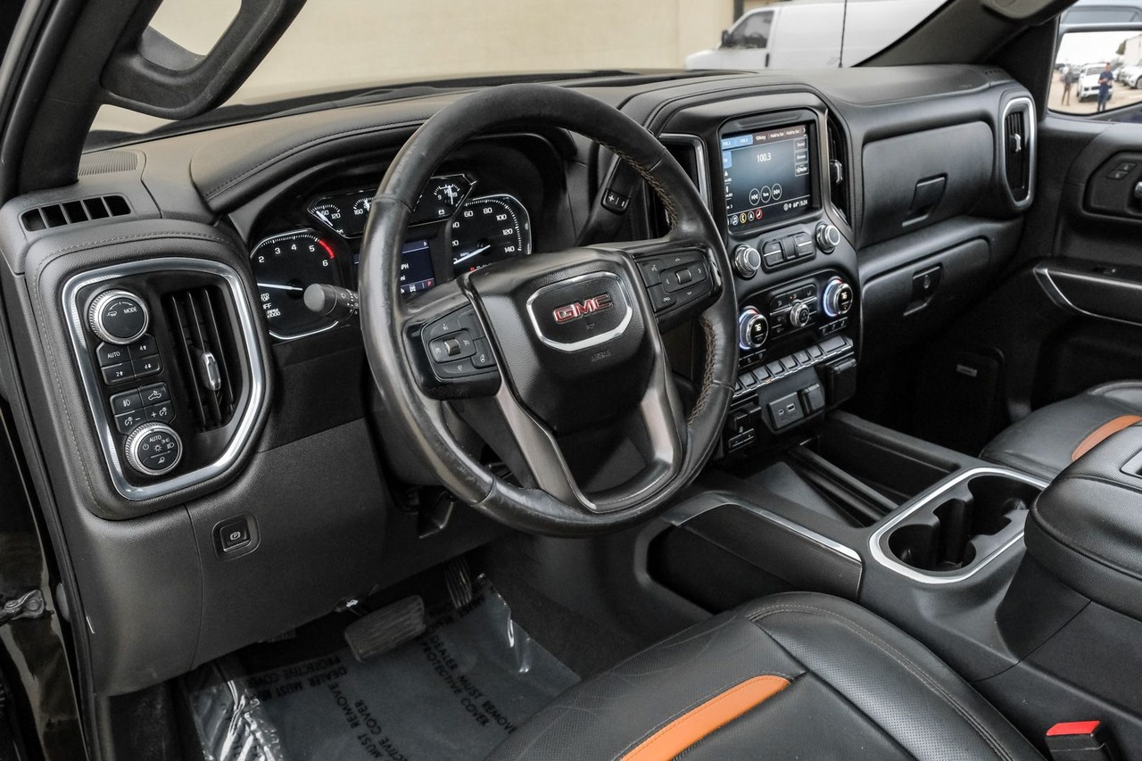 GMC Sierra 1500 Vehicle Main Gallery Image 03