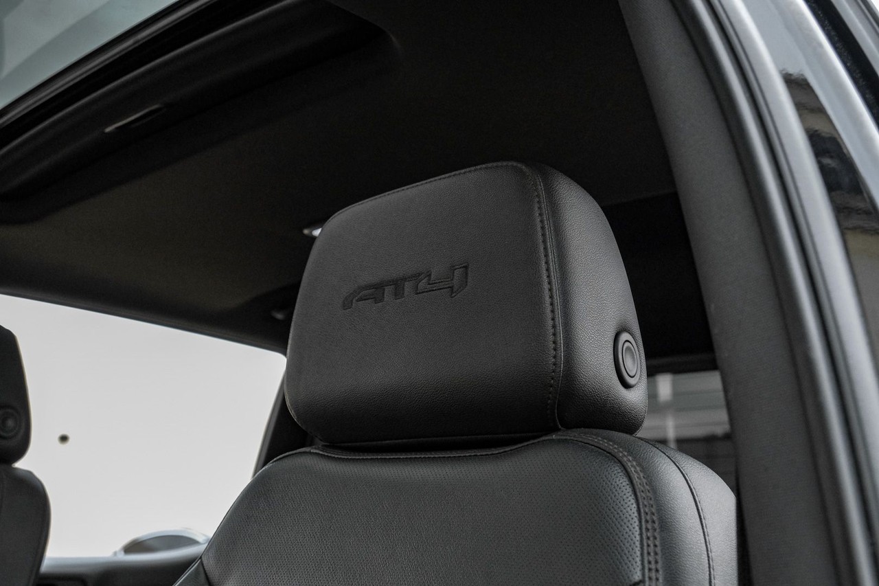 GMC Sierra 1500 Vehicle Main Gallery Image 38