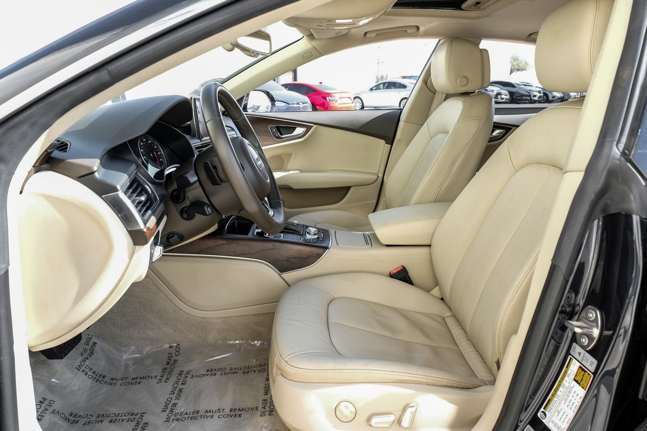 Audi A7 Vehicle Main Gallery Image 04