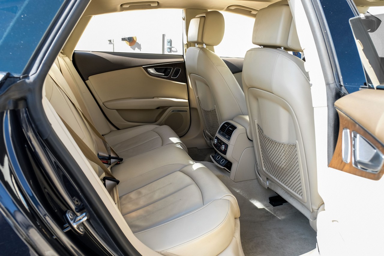 Audi A7 Vehicle Main Gallery Image 34