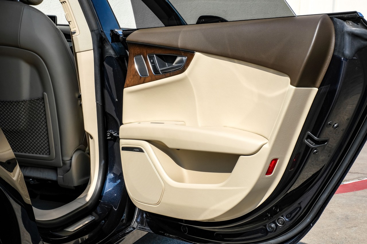 Audi A7 Vehicle Main Gallery Image 43