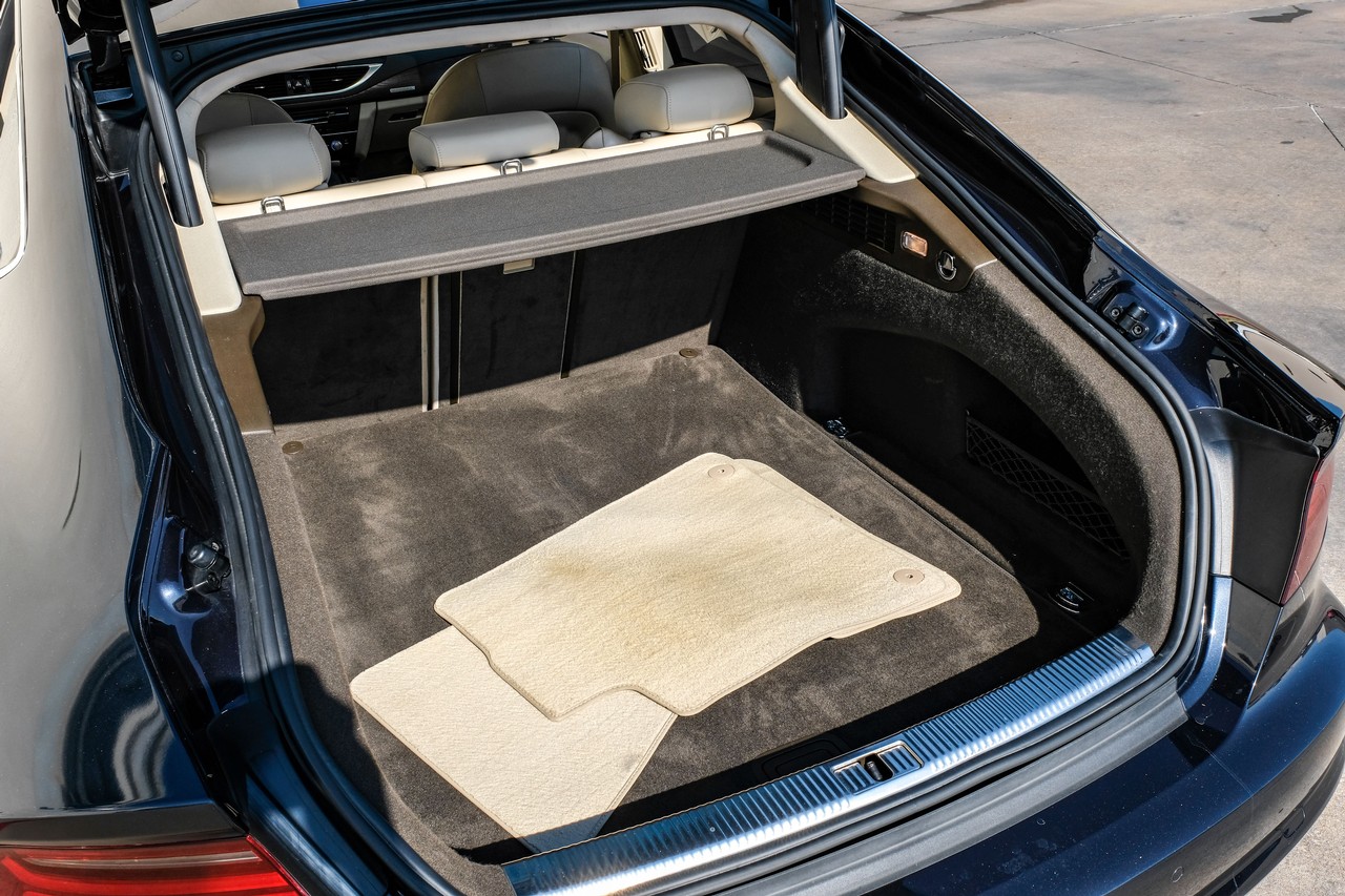 Audi A7 Vehicle Main Gallery Image 46