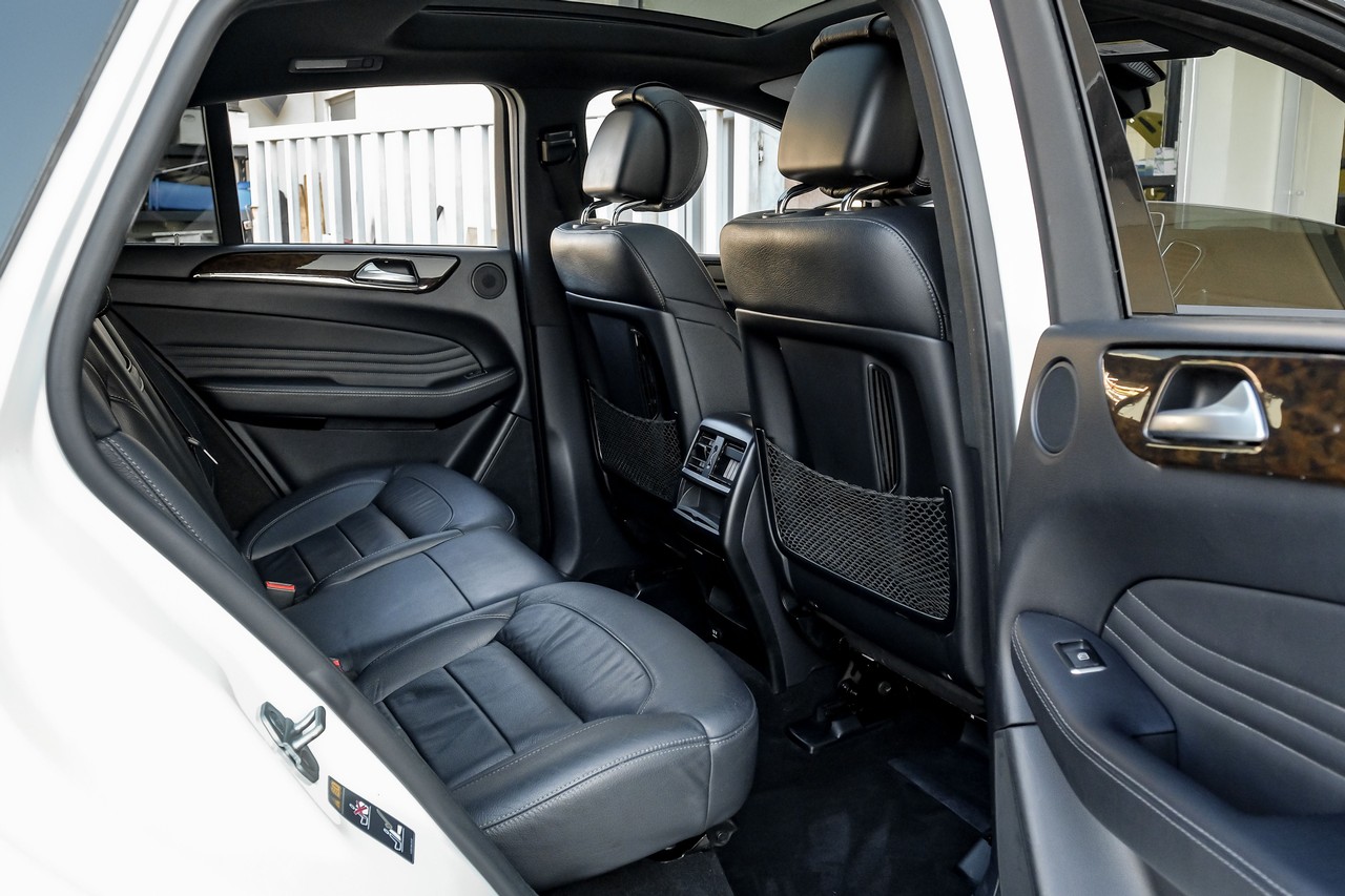 Mercedes-Benz GLE Vehicle Main Gallery Image 43