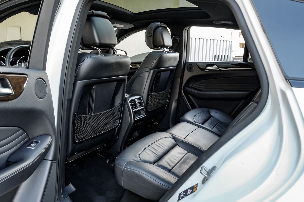 Mercedes-Benz GLE Vehicle Main Gallery Image 44