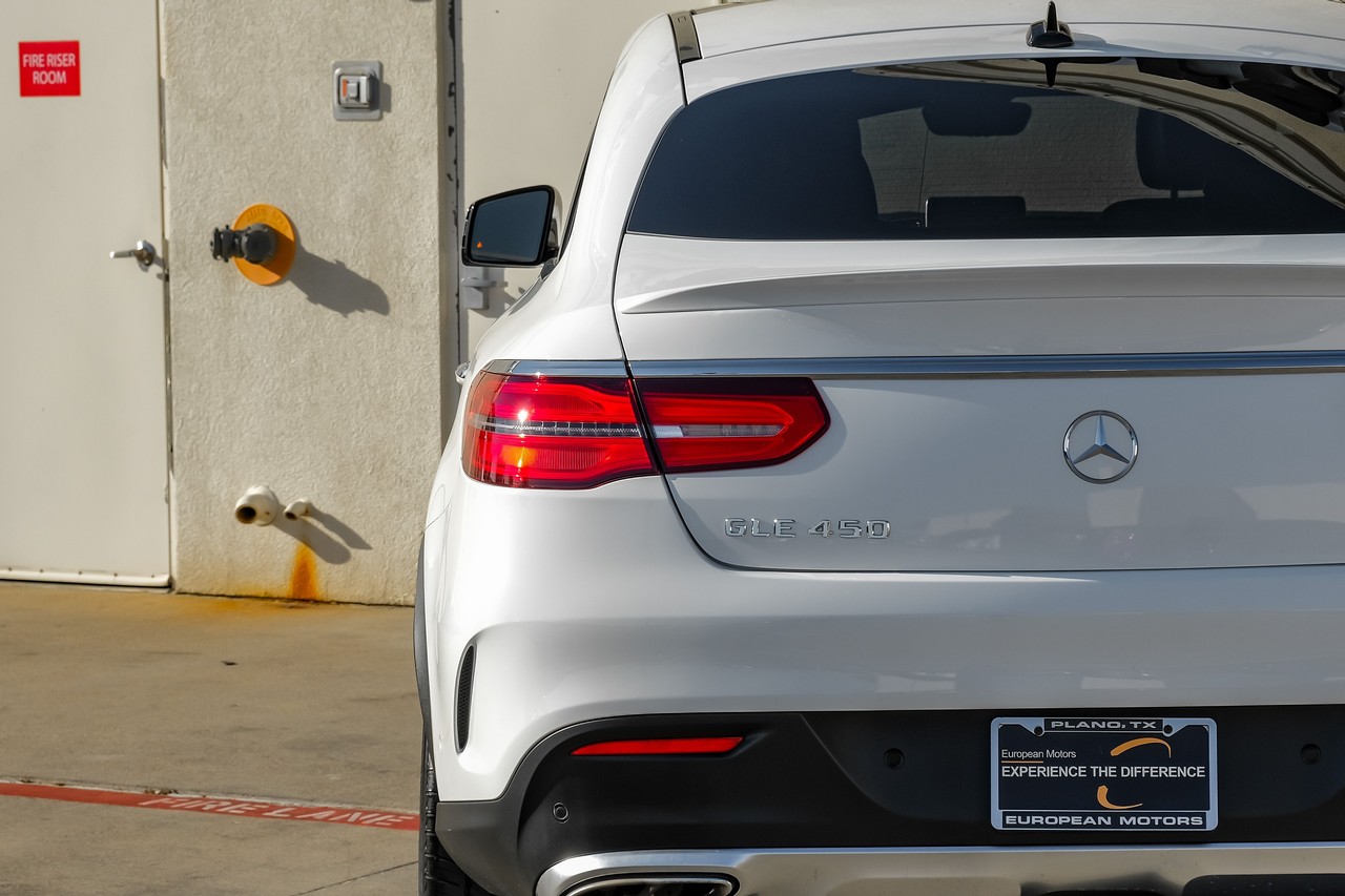 Mercedes-Benz GLE Vehicle Main Gallery Image 55