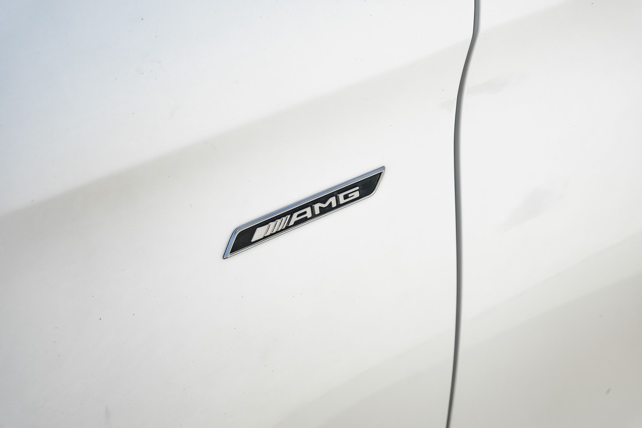 Mercedes-Benz GLE Vehicle Main Gallery Image 56