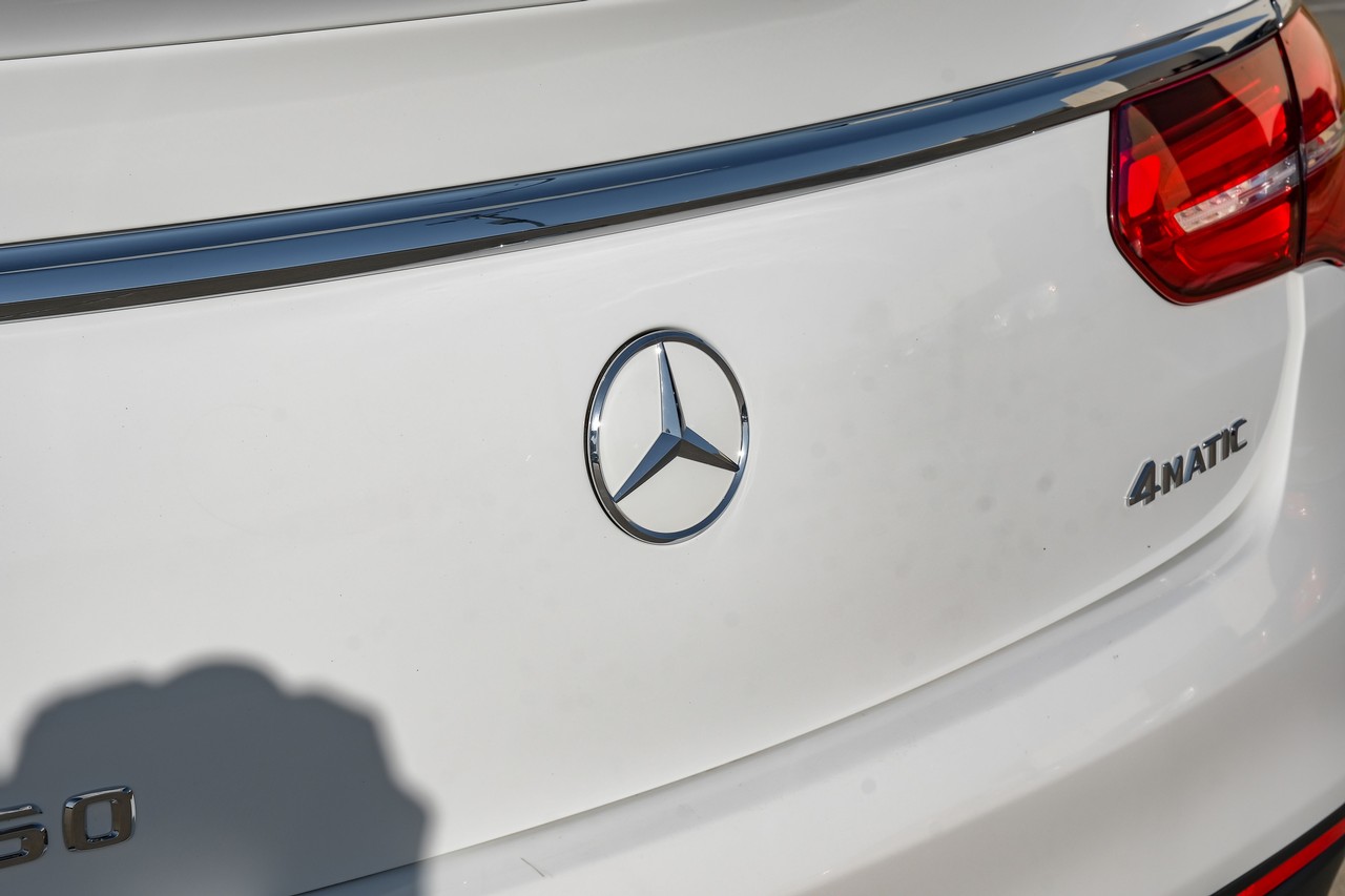 Mercedes-Benz GLE Vehicle Main Gallery Image 60