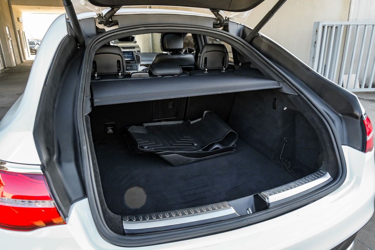 Mercedes-Benz GLE Vehicle Main Gallery Image 62