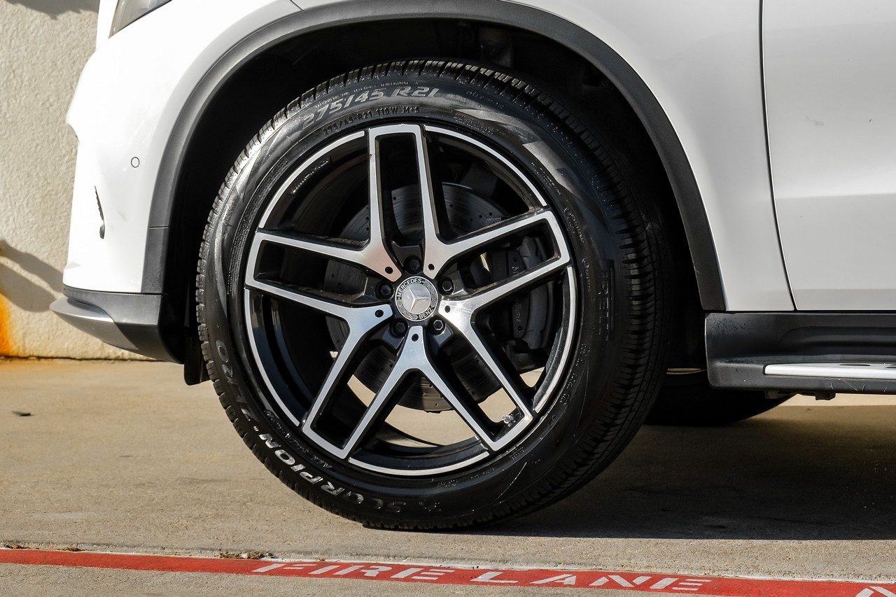 Mercedes-Benz GLE Vehicle Main Gallery Image 66